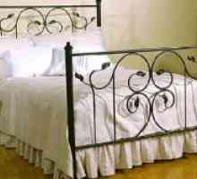 Как да изглежда легла от ковано желязо в интериора на спалнята?