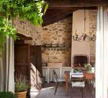 Уютна селска къща в рустикален стил на Прованс