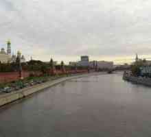 Паркинг Москва река