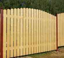 Изграждане евтина дървена ограда около крайградски район