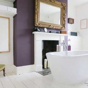 Виолетовият цвят в интериора на банята
