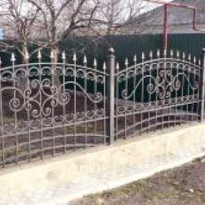 Елегантни огради от ковано желязо - удобна защита за вашия дом