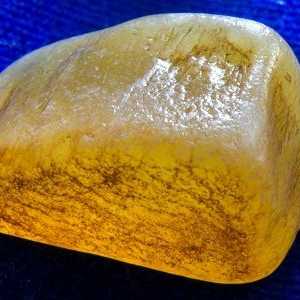 Какво свойствата на камък Simbirtsit?