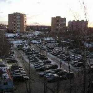 В западната част на столицата открили незаконно паркинг