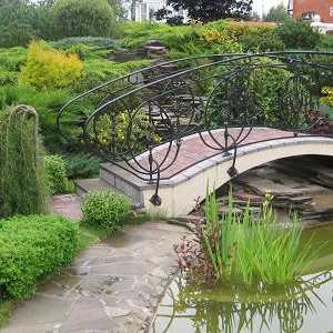 Мостът в градината е лесно да се изгради!