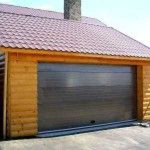 Правилното изграждане на сглобяема врата в гаража на дървесина