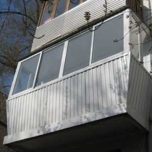 Работи за увеличаване на балкона в hruschevke
