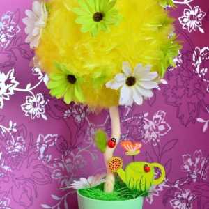 Topiary и органза цветя със собствените си ръце: едно дърво, което ще донесе щастие в дома ви