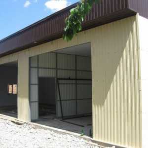 Инсталиране на гараж на поликарбонатни плоскости